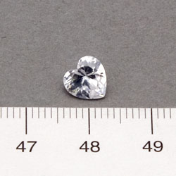 Cubic zircon hjärtformad vit 7 mm vit