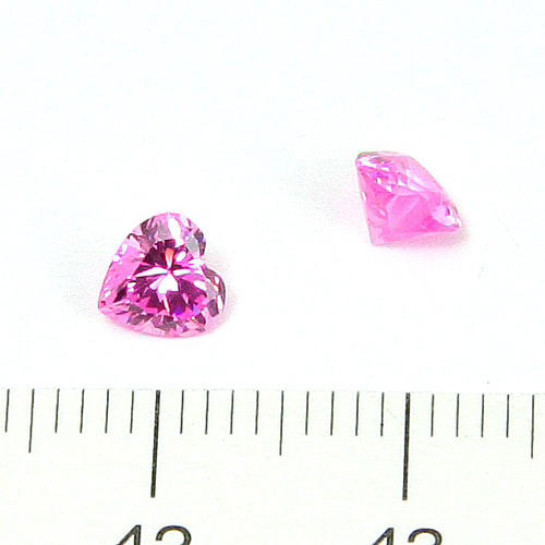 Cubic zircon hjärtformad rosa 5 mm